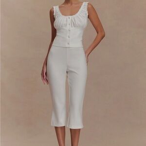 NWT - Layla Flared Crepe Capri Pants - White